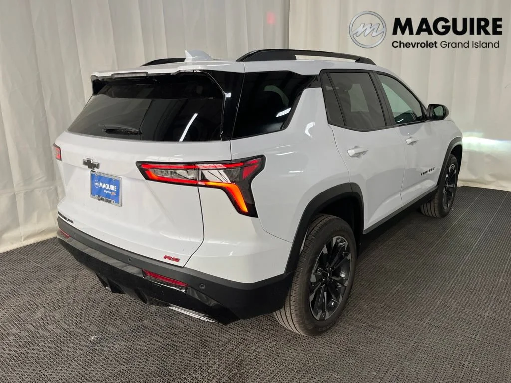 New 2027 Polar White Tricoat Chevrolet RS image 28