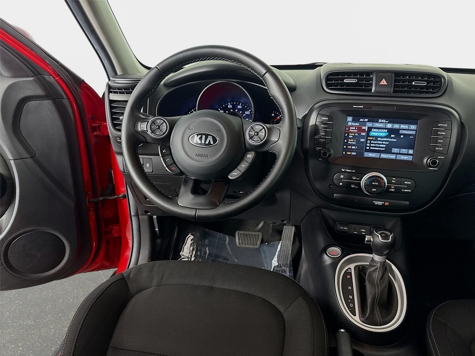 Used 2017 Inferno Red Kia + image 21