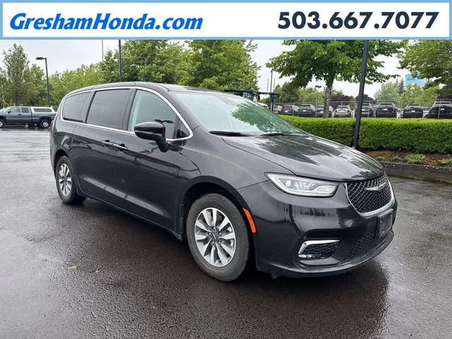 2023 Chrysler Pacifica Hybrid Touring L