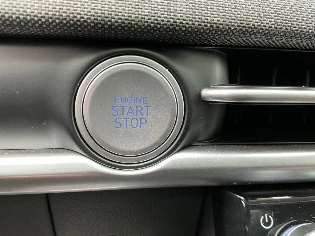 Used 2025 Black Hyundai Limited image 49