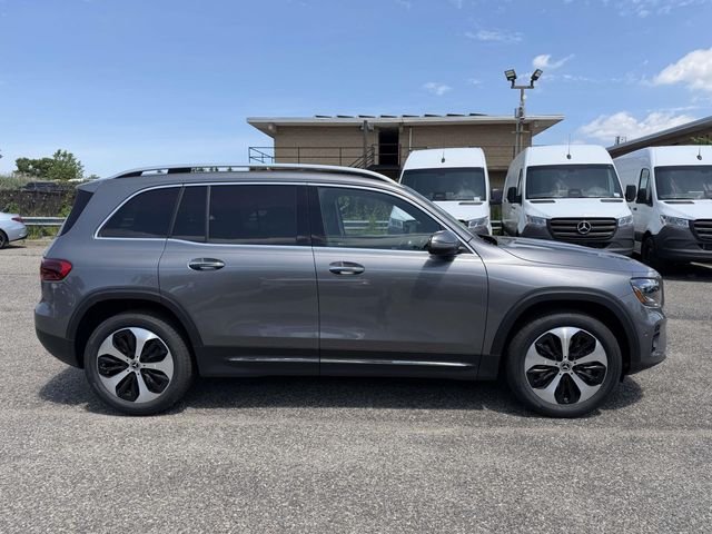 New 2026 Mountain Grey Metallic Mercedes-Benz GLB 250 image 10