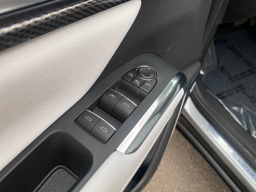 Used 2025 Sterling Gray Metallic Chevrolet High Country image 11