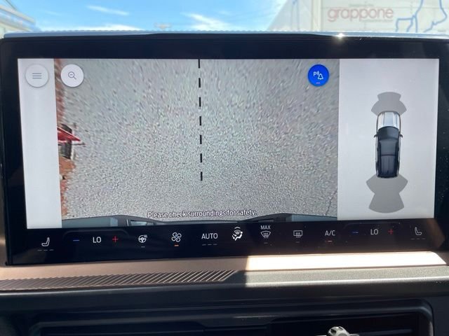 New 2025 Eruption Green Metallic Ford Outer Banks® image 27
