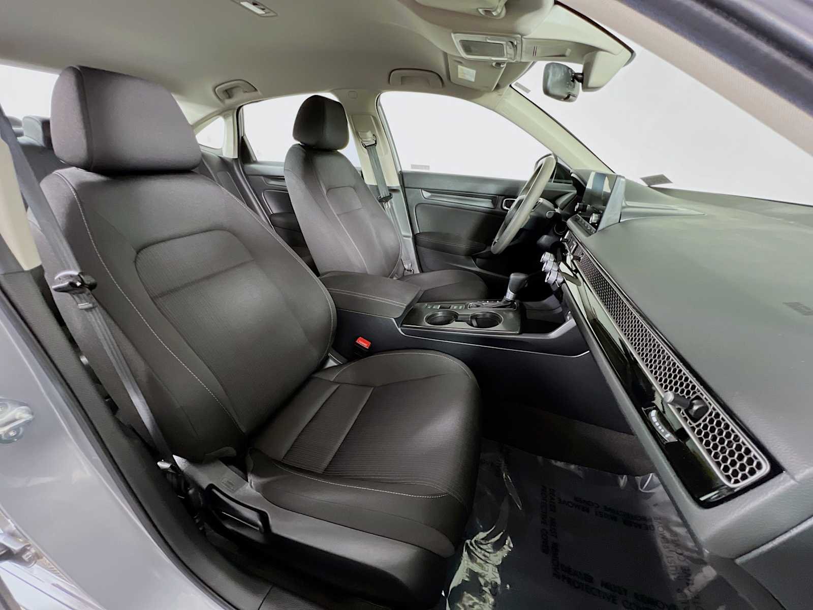 Used 2024 Lunar Silver Metallic Honda LX image 26