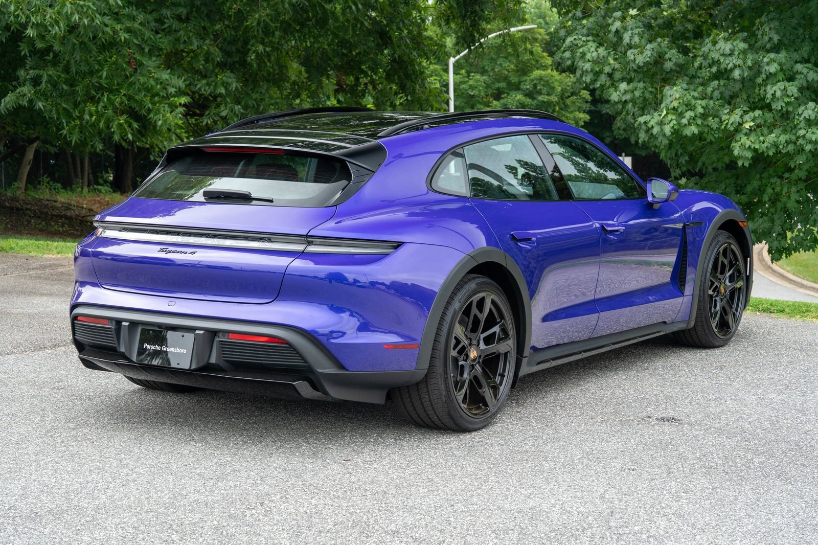 2025 Porsche Taycan Base - Photo 7