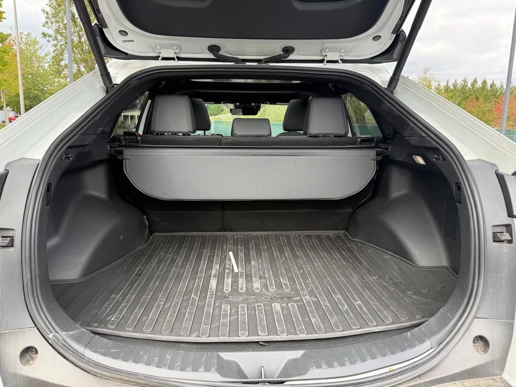 Used 2024 Wind Chill Pearl Toyota XLE image 20