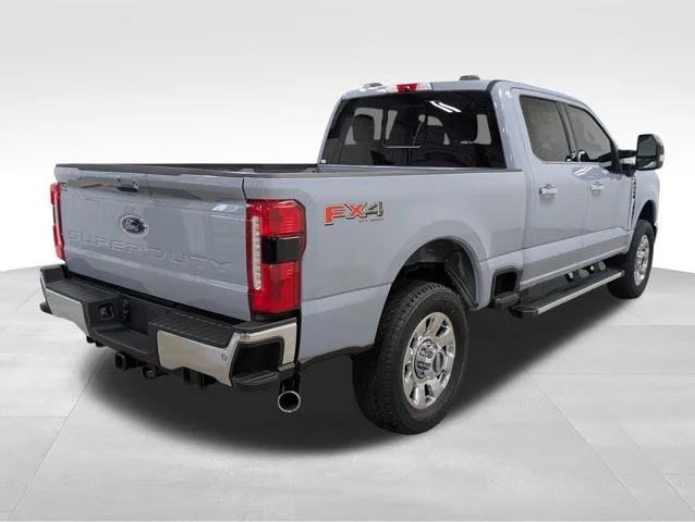 New 2026 Glacier Gray Metallic Tri-Coat Ford F-250® Lariat® image 63