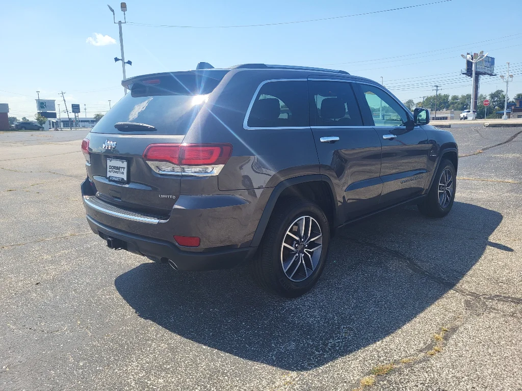 Used 2020 Granite Crystal Metallic Clearcoat Jeep Limited image 6