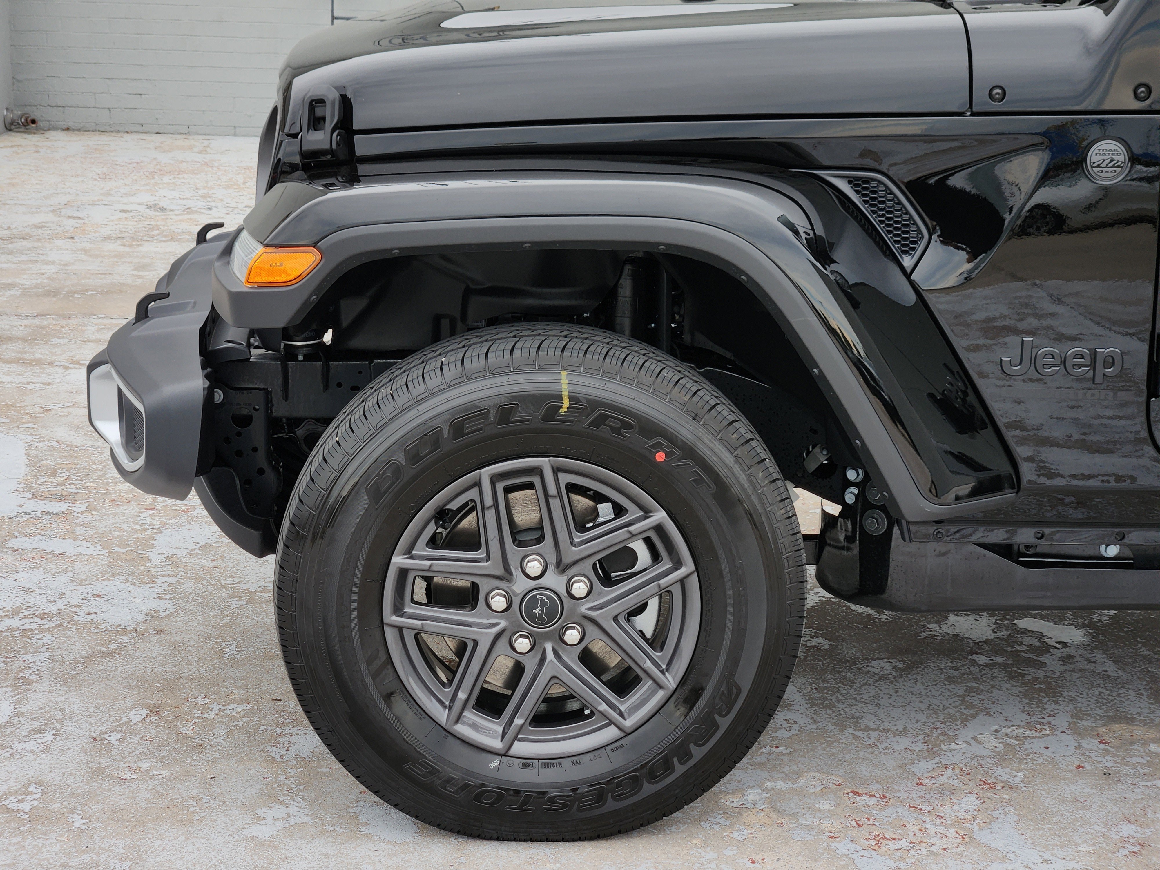 New 2026 Black Clear-Coat Exterior Paint Jeep Sport S image 5