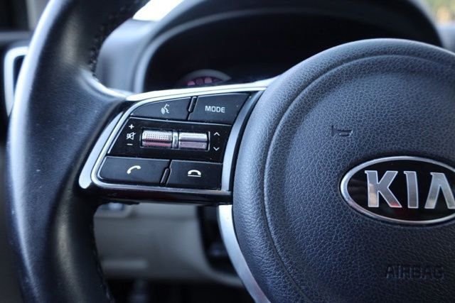 Used 2020 Sparkling Silver Kia EX image 27