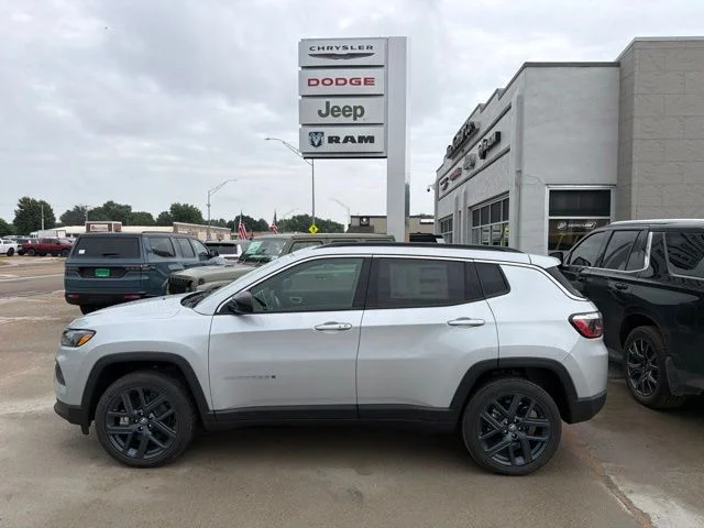 New 2026 Silver Zynith Metallic Clearcoat Jeep  image 1