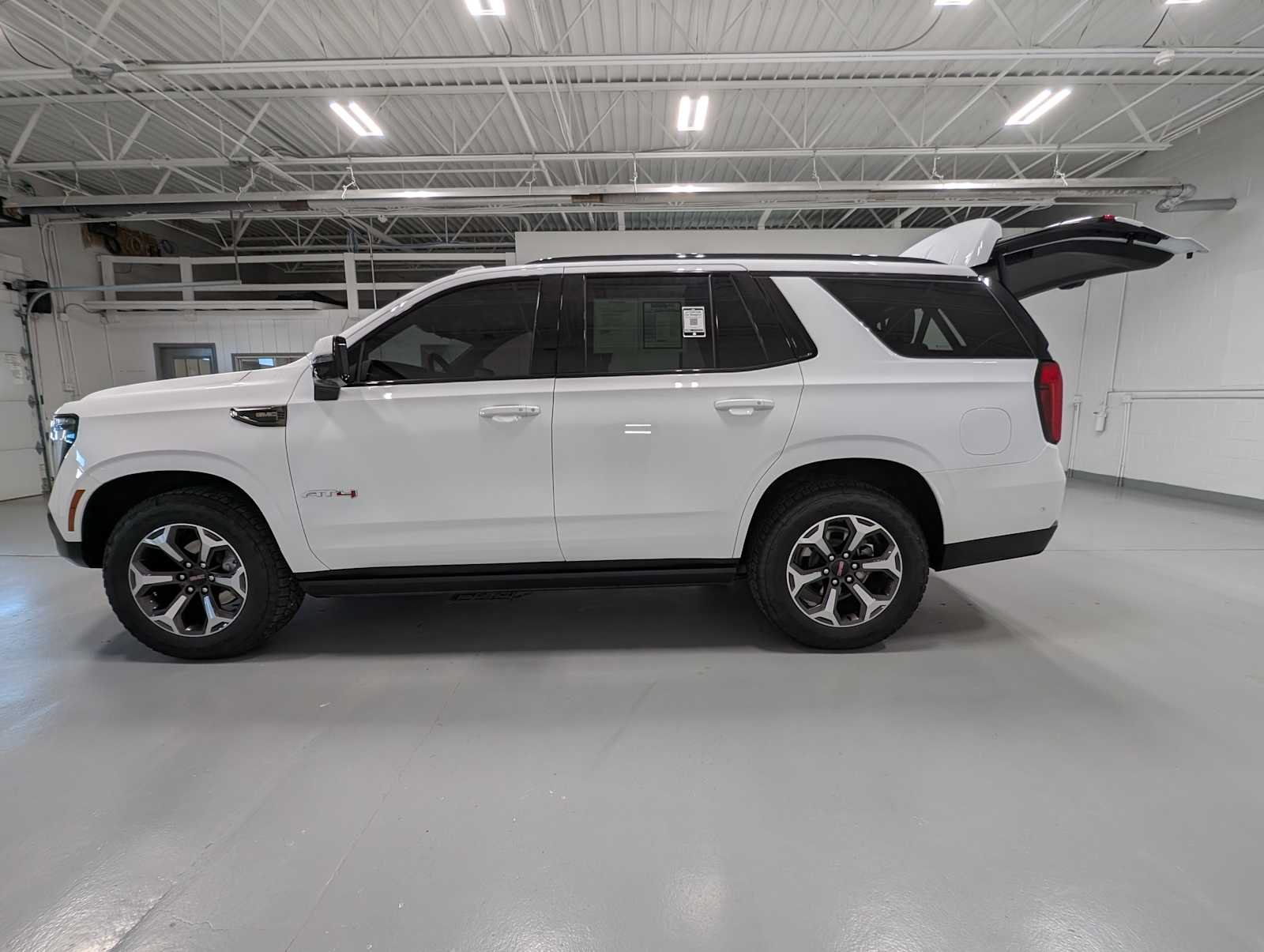 Used 2025 Summit White GMC AT4 Ultimate image 12
