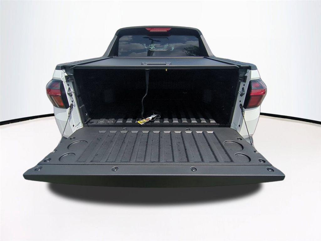 New 2026 White Hyundai SEL Activity AWD image 14