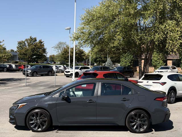 Used 2025 Midnight Black Metallic Toyota SE image 17