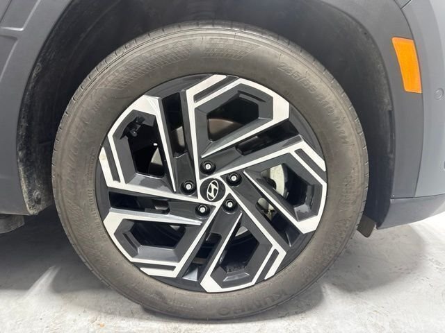 Used 2025 Gray Hyundai Limited image 4