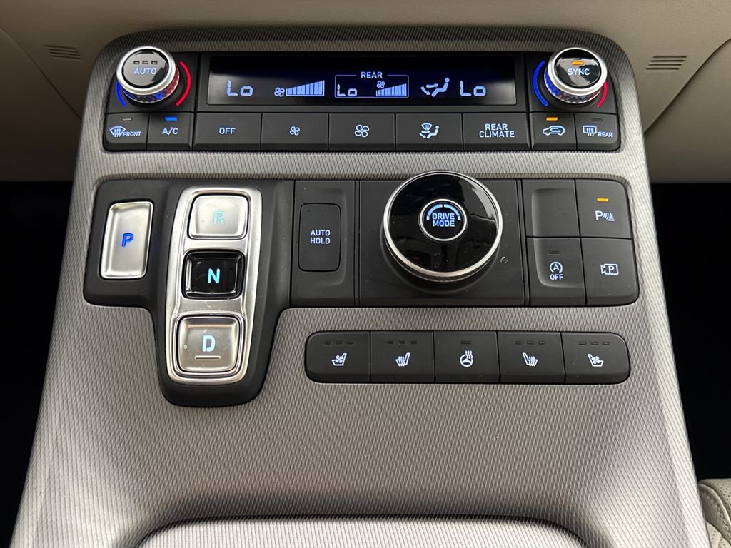 2024 Hyundai Palisade Limited - Photo 21