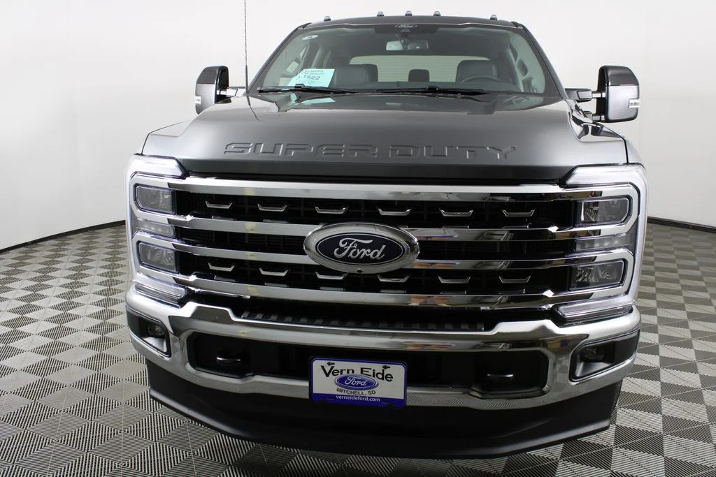 New 2026 Carbonized Gray Metallic Ford Lariat image 2