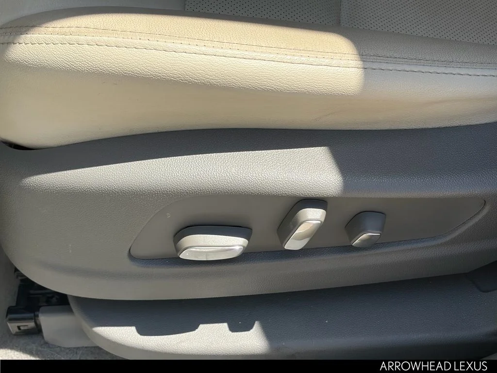 Used 2023 White Cadillac Premium Luxury image 13