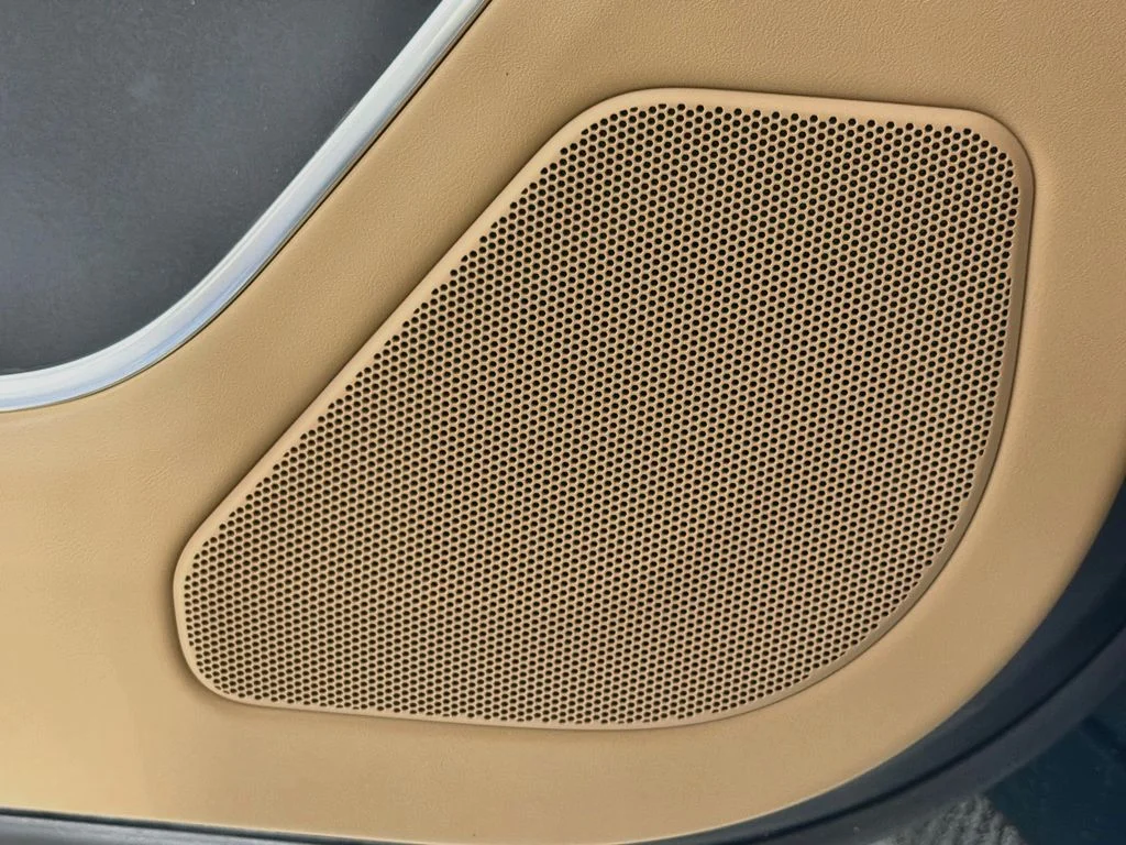 New 2026 British Racing Green Land Rover SE image 19
