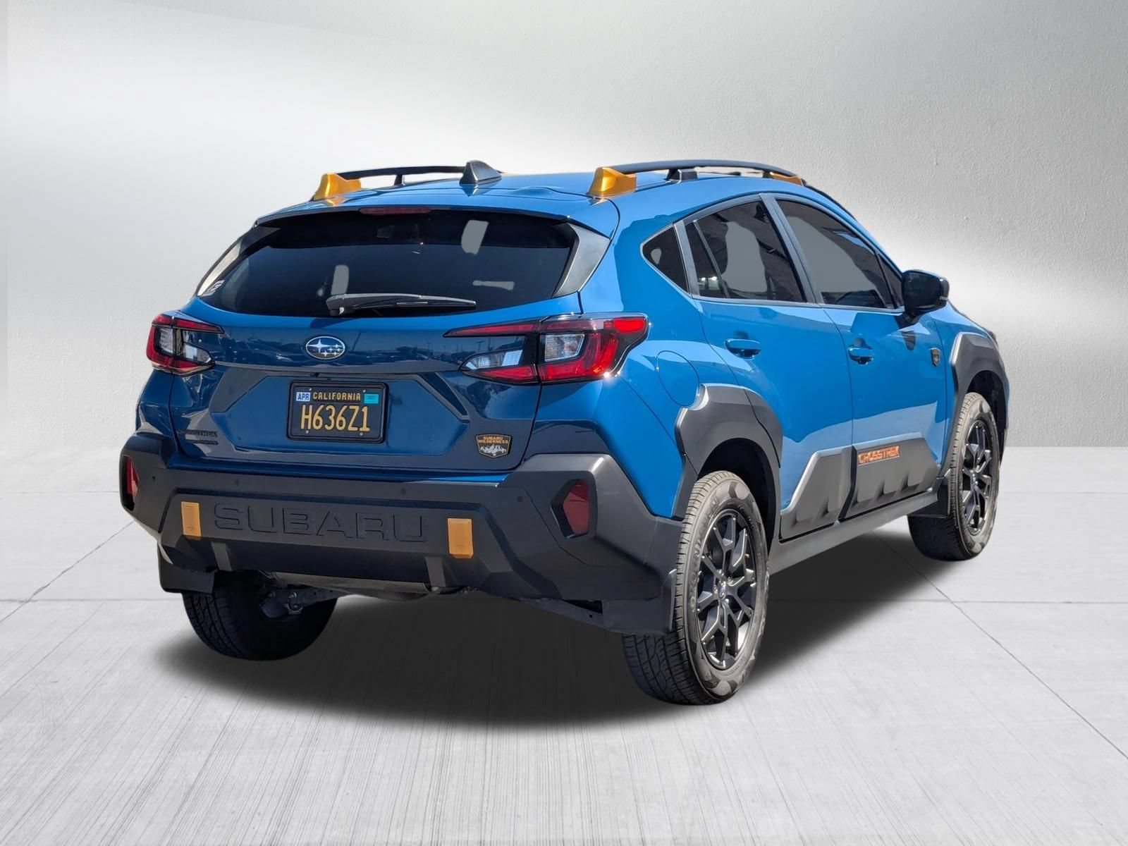 Used 2024 Geyser Blue Pearl Subaru Wilderness image 5