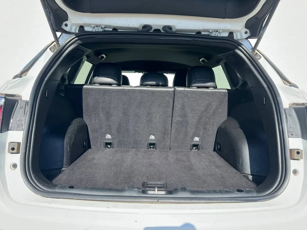 Used 2025 White Jeep Limited image 7