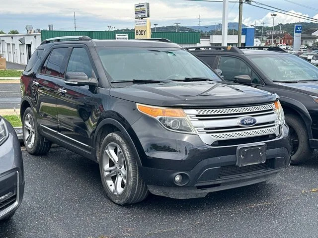 Used 2015 Tuxedo Black Metallic Ford XLT image 3
