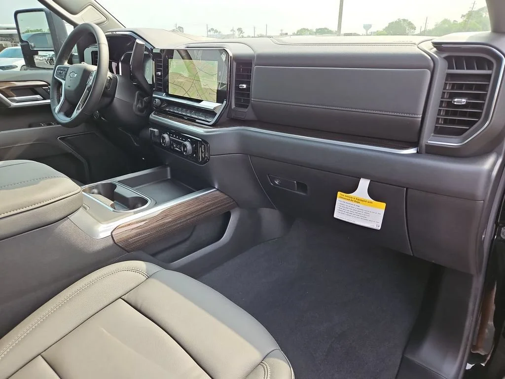 New 2026 Black Chevrolet LT image 20