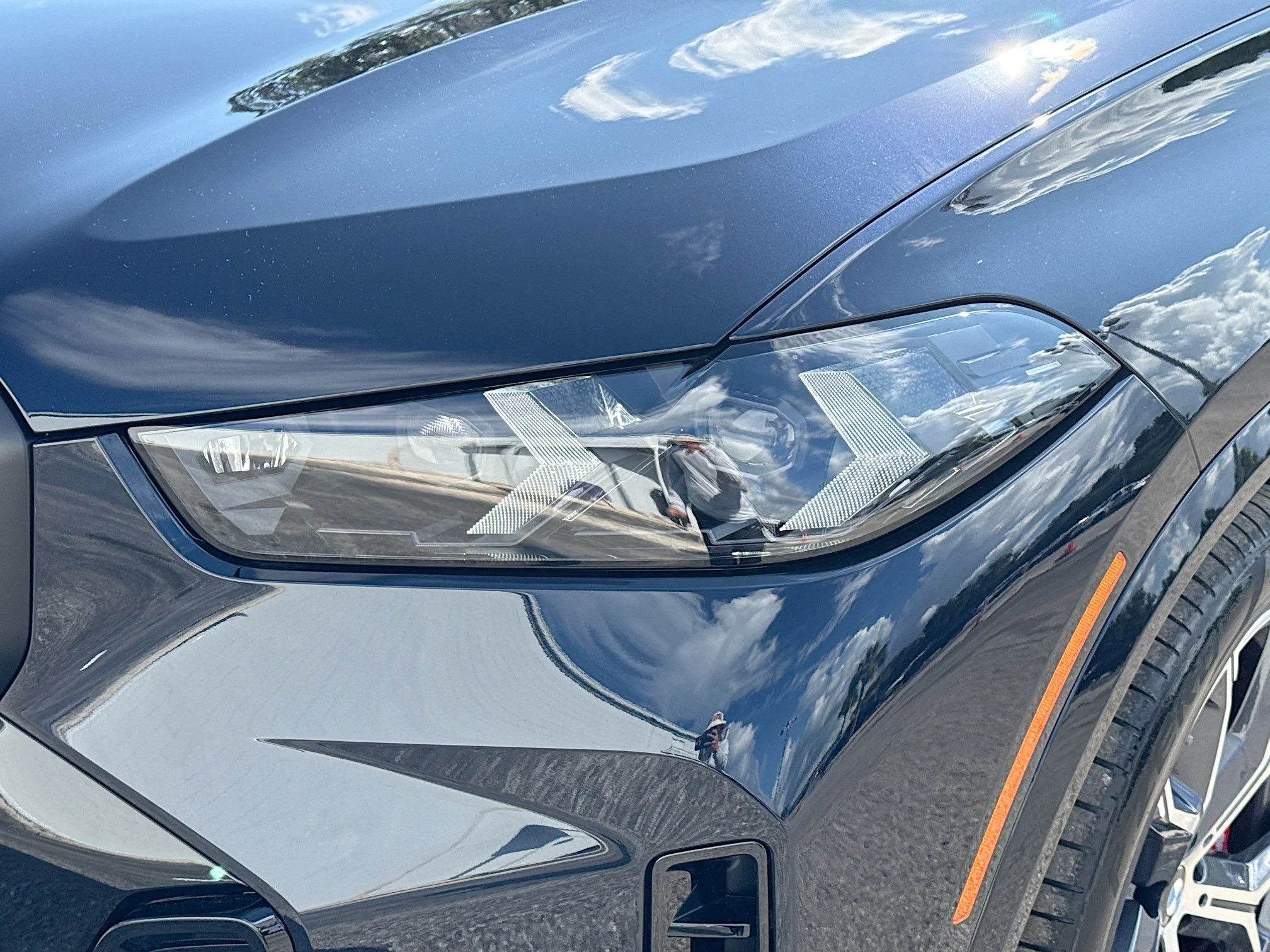 New 2026 Carbon Black Metallic BMW xDrive50e image 9