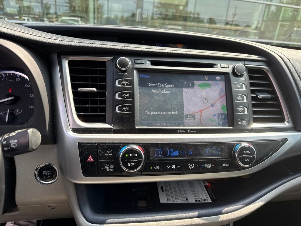 Used 2015 Attitude Black Metallic Toyota XLE V6 image 4