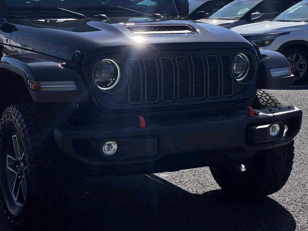 New 2026 Black Jeep Mojave X image 7