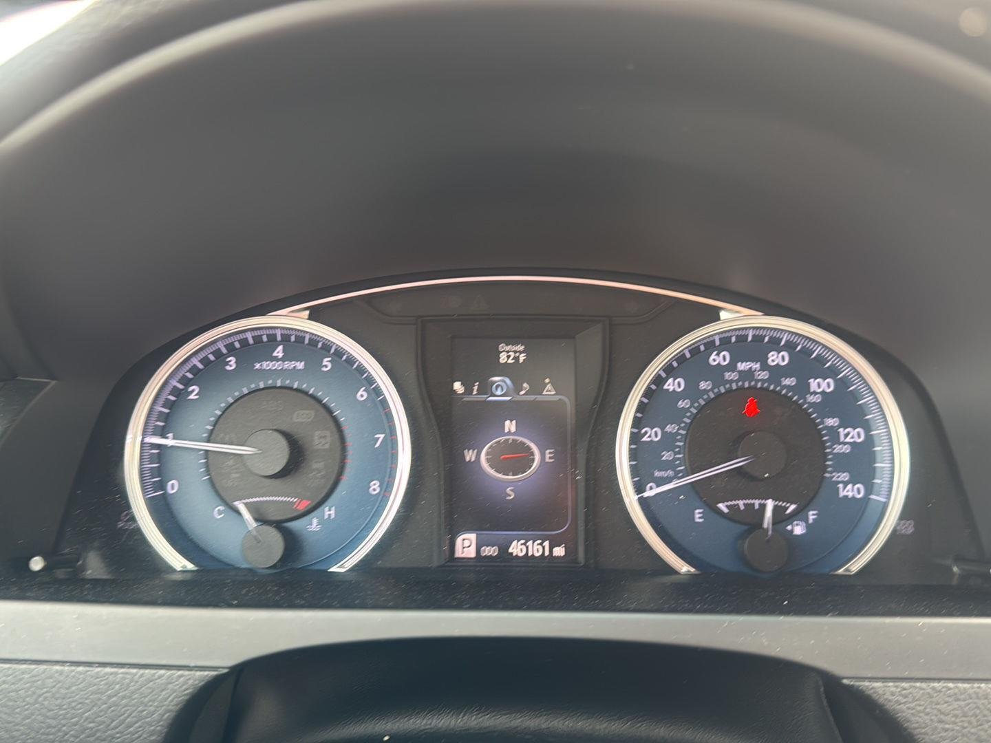 Used 2015 Predawn Gray Mica Toyota LE image 8