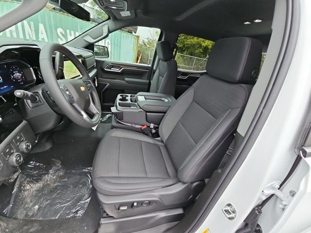 New 2026 Summit White Chevrolet LT (2FL) image 21