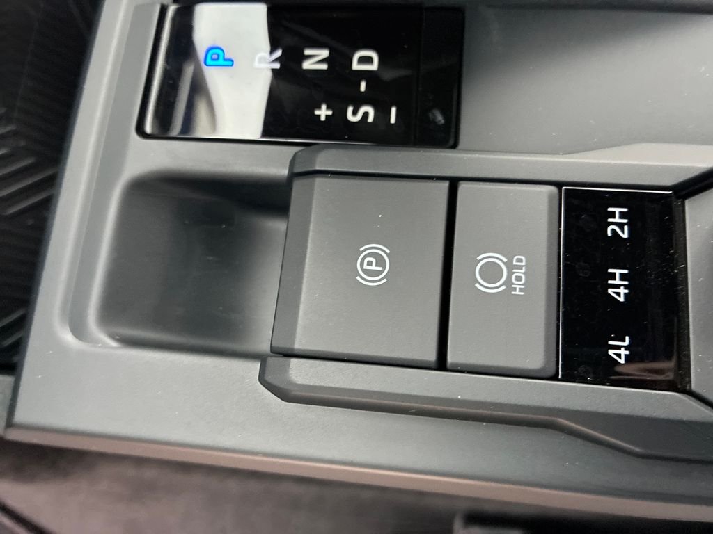 2026 Toyota Tacoma SR5 - Photo 37