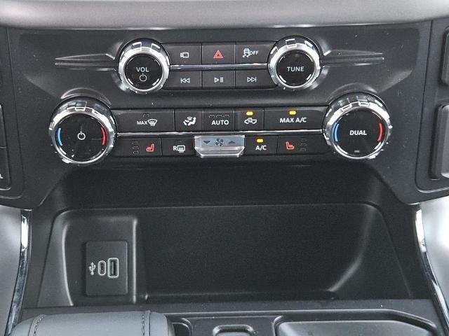 New 2026 Carbonized Gray Metallic Ford XLT image 74