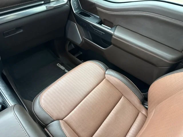 Used 2021  Ford King Ranch image 15