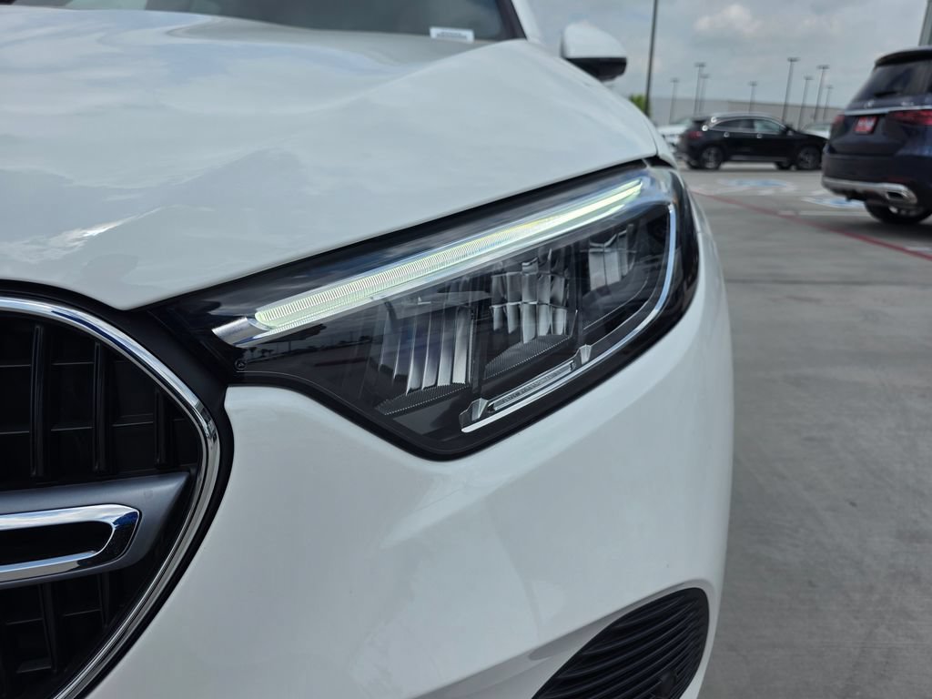 New 2026 Polar White Mercedes-Benz GLC 300 image 40