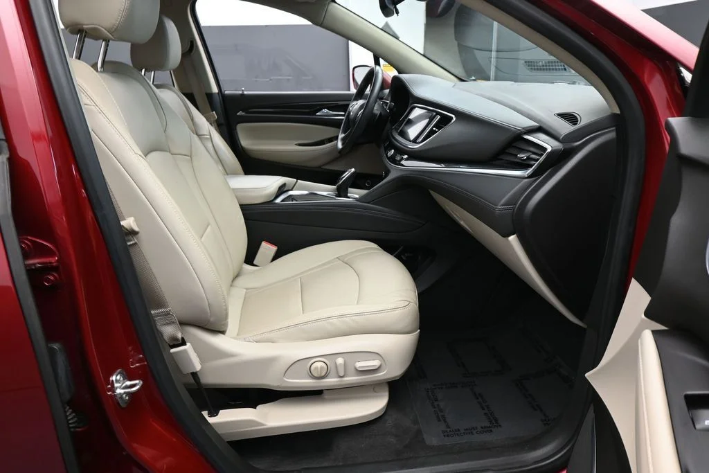 Used 2020 Red Quartz Tintcoat Buick Essence image 41