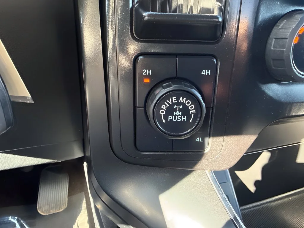 Used 2021 Blue Ford XL image 18