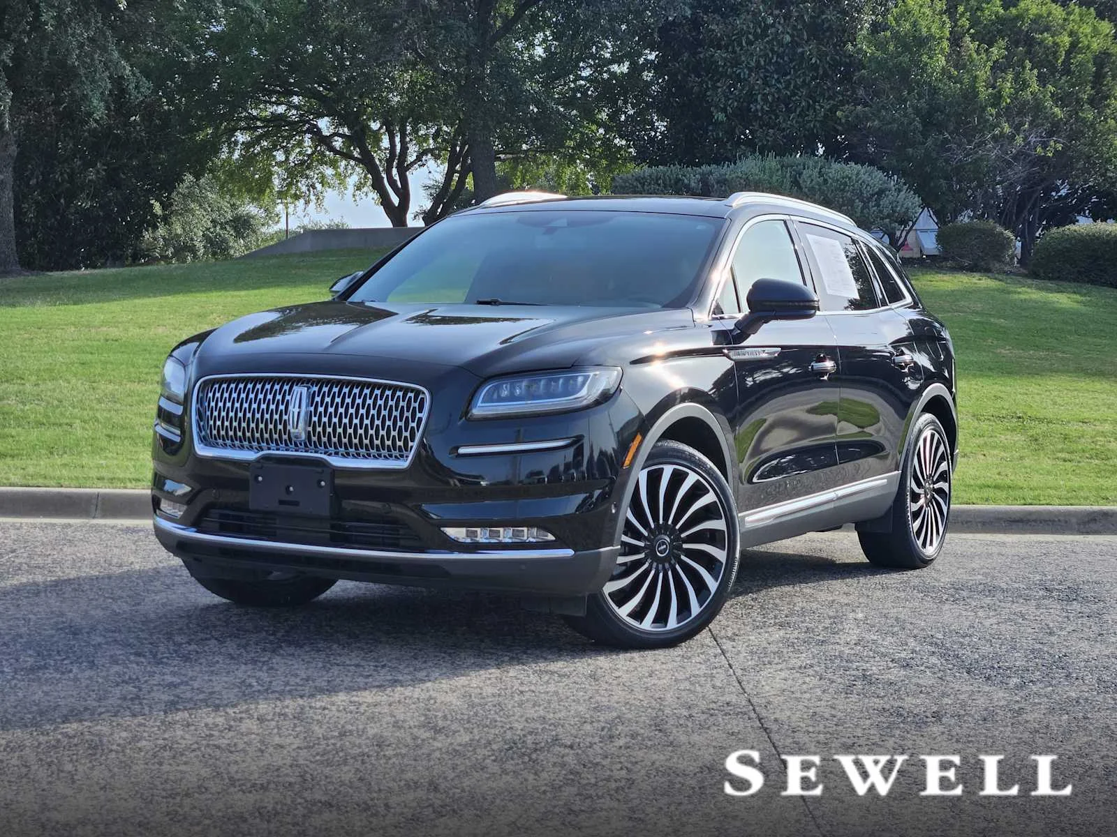 Pre-Owned 2022 Lincoln Nautilus Black Label