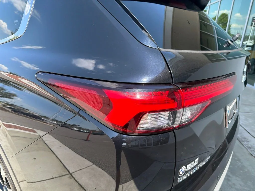 Used 2024 Silver Mitsubishi SE image 14