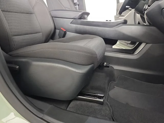 Used 2026 Cacti Green Chevrolet LT image 29