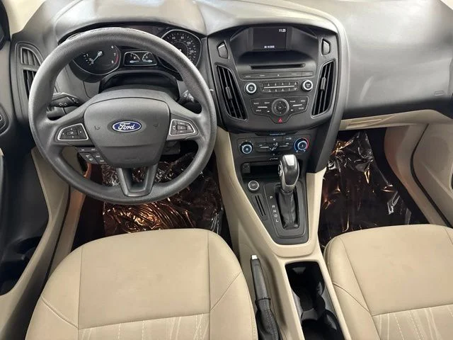 Used 2016  Ford SE image 27