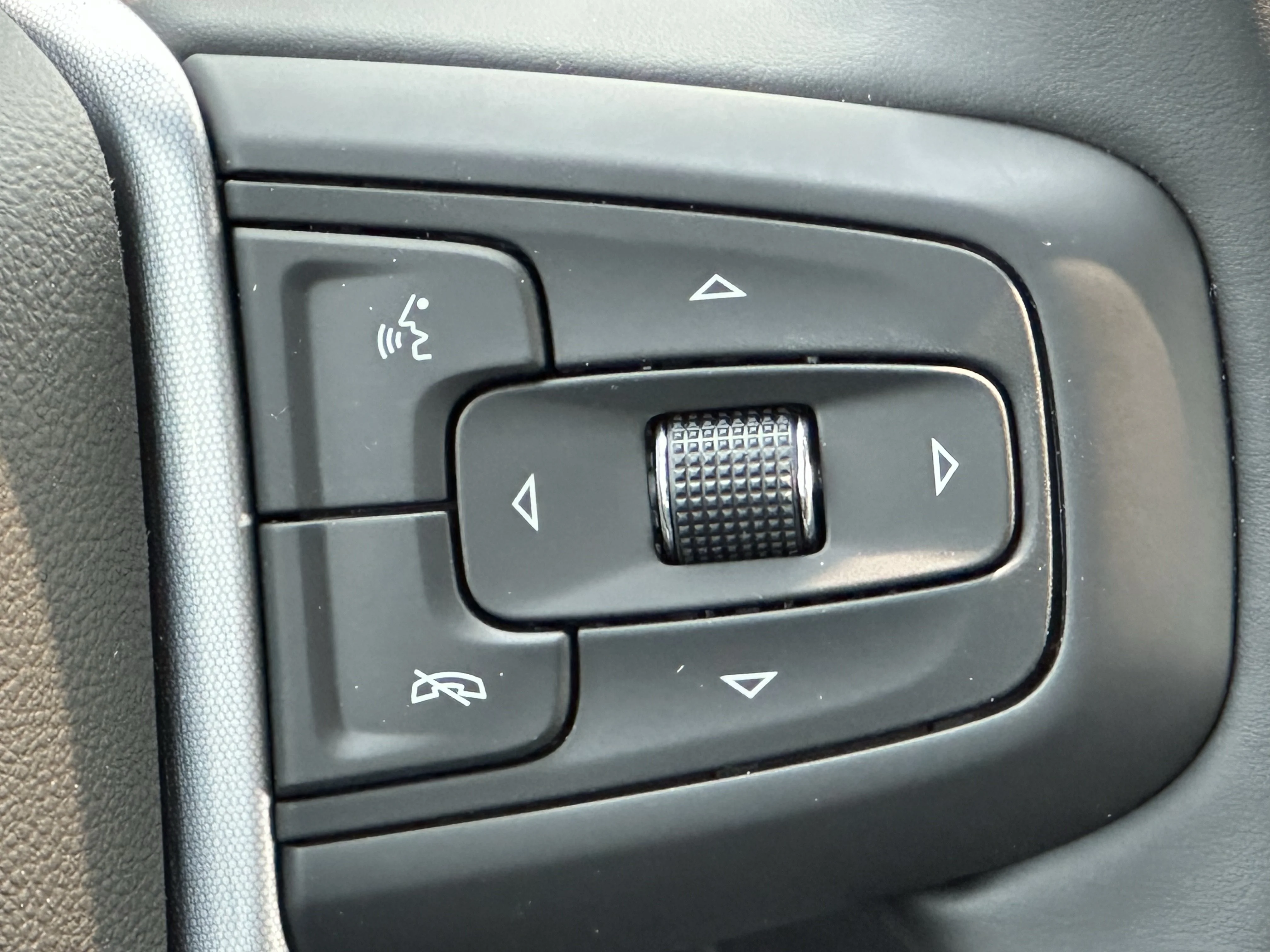 New 2026 Sterling Metallic GMC Elevation image 13
