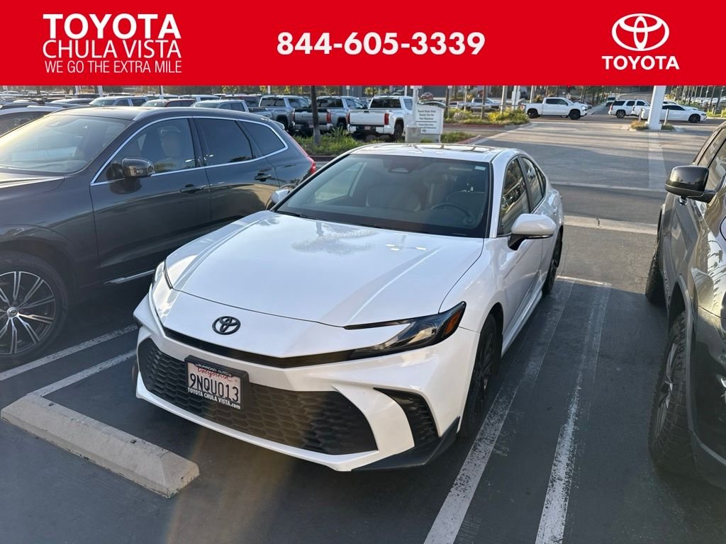 Used 2025 White Toyota SE image 13