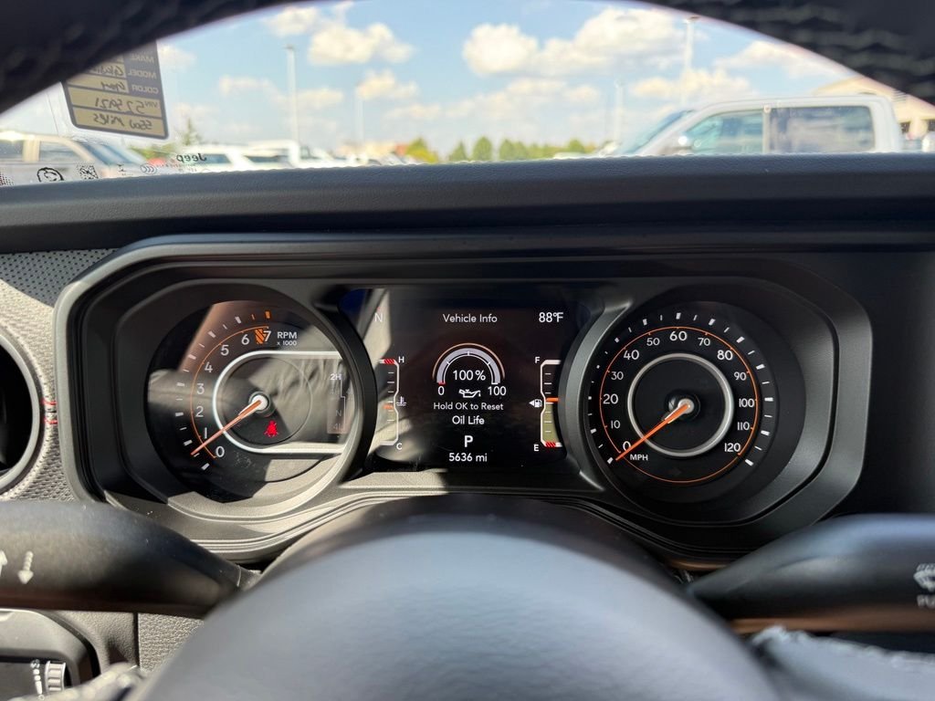 Used 2025 Gray Jeep Rubicon image 22