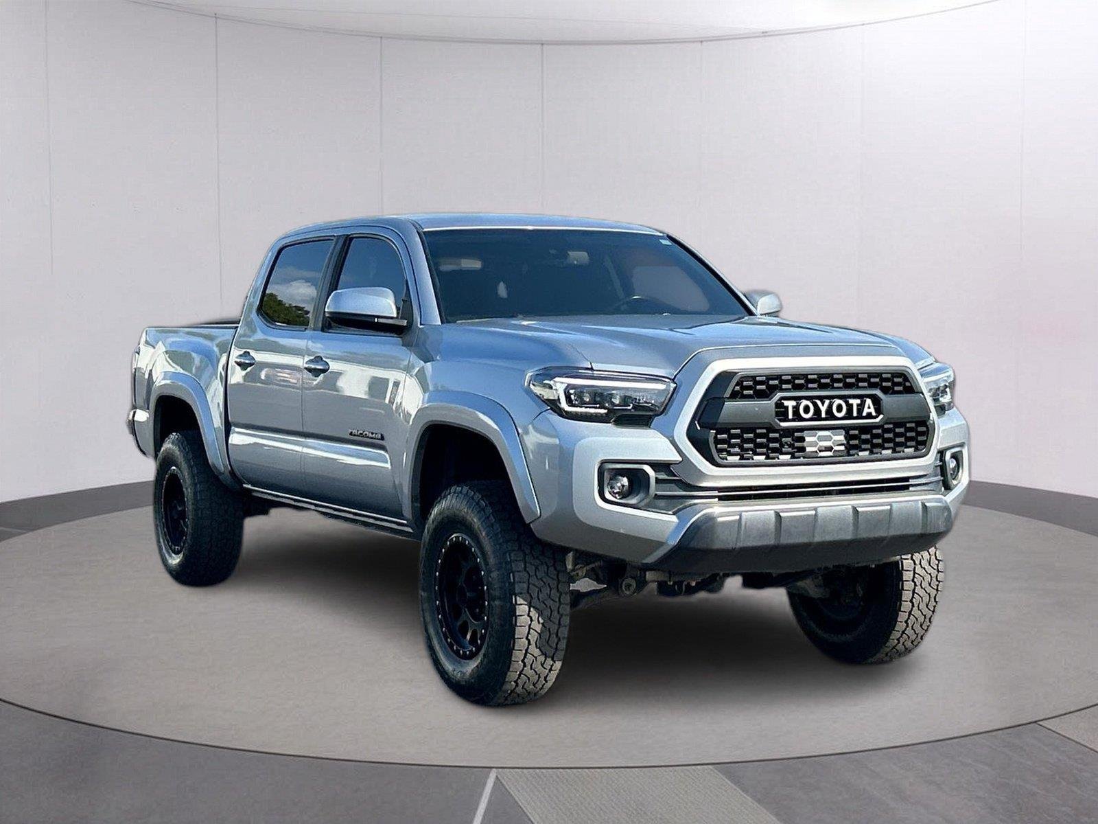 Used 2021 Silver Sky Metallic Toyota SR5 V6 image 8
