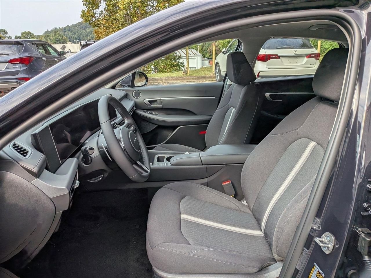 2026 Hyundai Sonata SEL - Photo 13