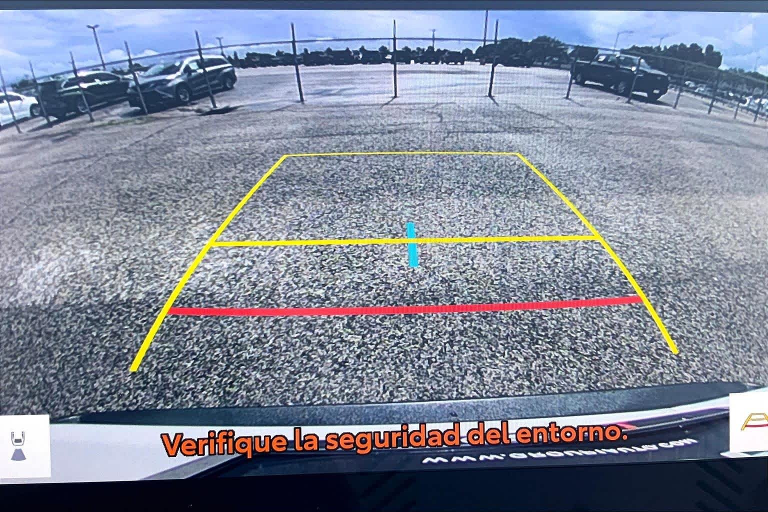 Used 2025 Ice Cap Toyota XLE image 26