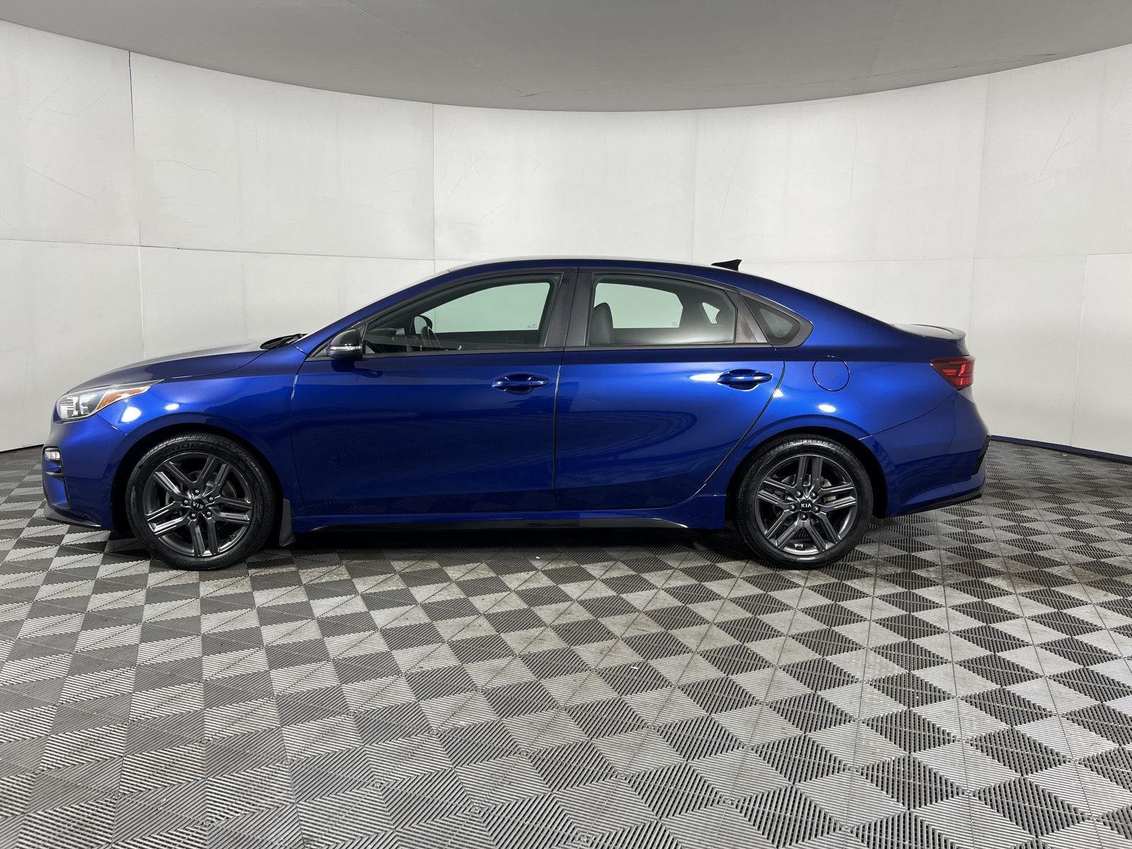 Used 2020 Deep Sea Blue Kia GT Line image 34