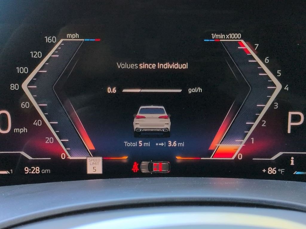 New 2026 White Metallic BMW xDrive40i image 28